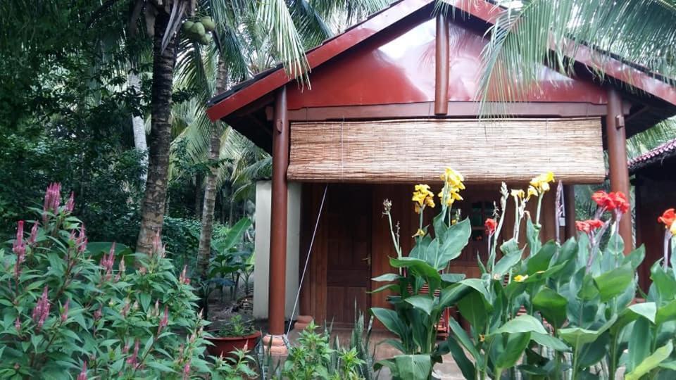 Coconut Homestay Mo Cay Nam Ben Tre Exterior photo